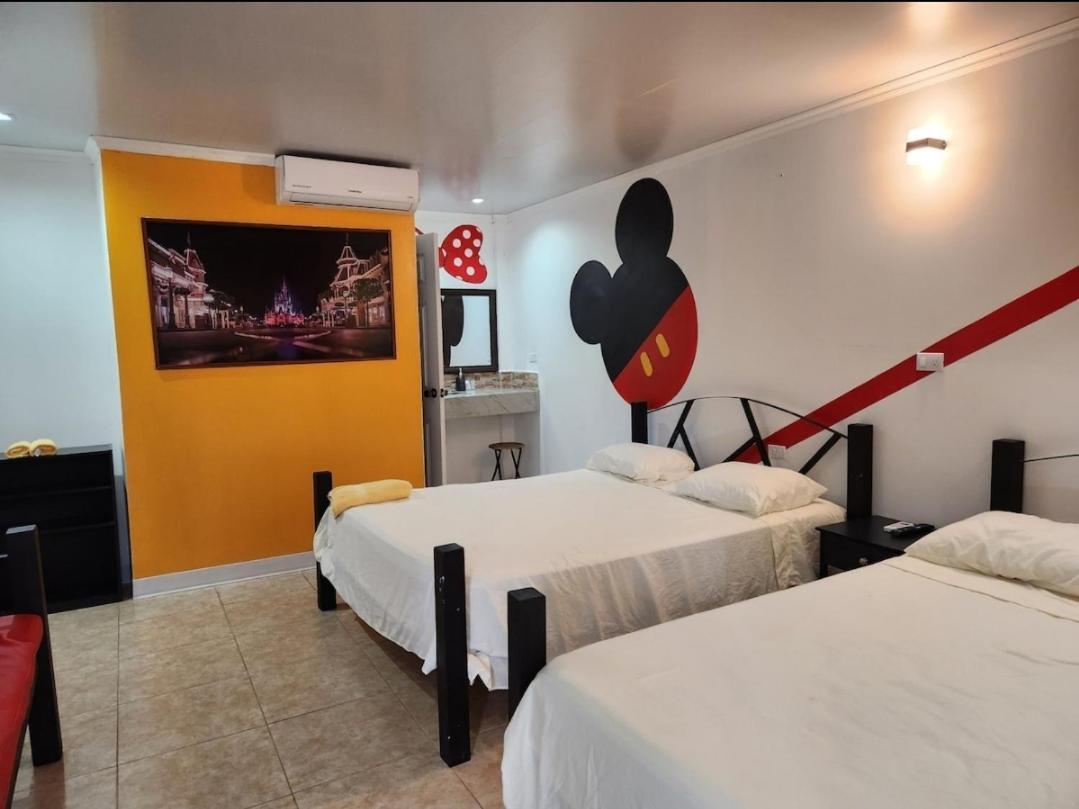 Wally World Inn Comayagua Kültér fotó